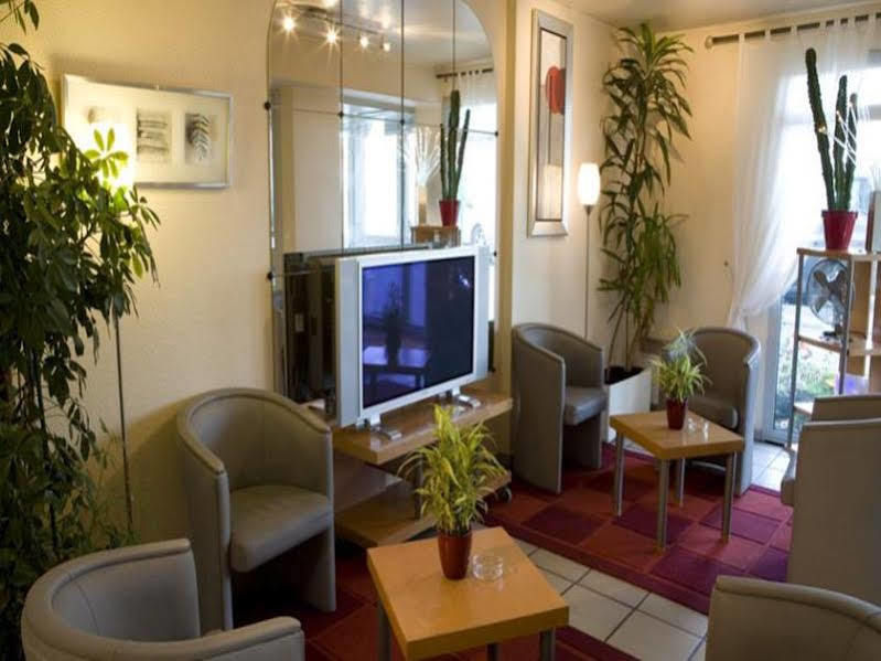Ibis Budget Chilly-Mazarin Les Champarts Eksteriør bilde