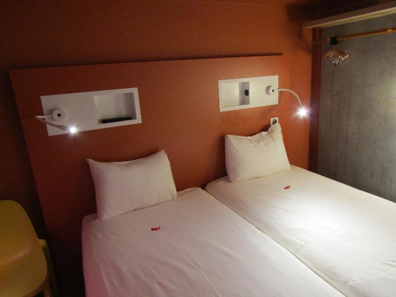 Ibis Budget Chilly-Mazarin Les Champarts Eksteriør bilde